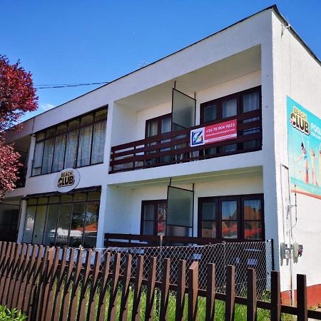 Beach Club Panzió és Camping Zamárdi Exterior foto